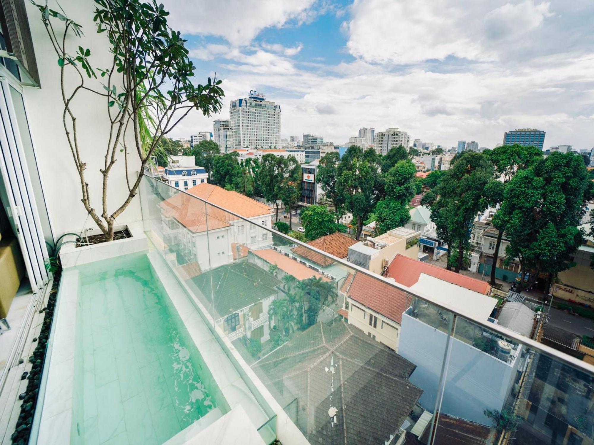 Serenity Saigon Sky Villas - Free One Way Airport Shuttle Ho Chi Minh City Exterior photo