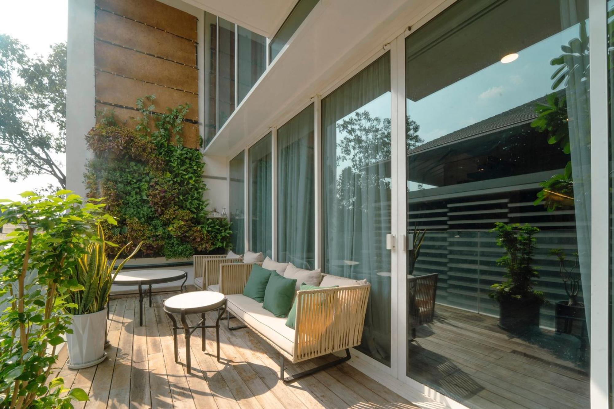 Serenity Saigon Sky Villas - Free One Way Airport Shuttle Ho Chi Minh City Exterior photo